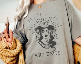 Koszulka Artemidy Koszulka mitologiczna bogini Artemidy Koszulka mitologiczna grecka Koszulka poetycka Koszulka greckiej bogini Light Academia Grecka odzież Książka Merchandise