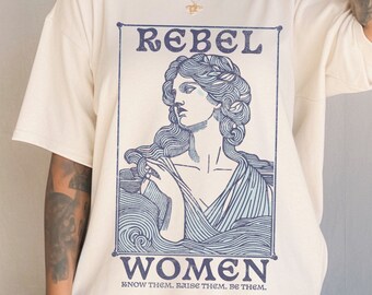 Maglietta da donna ribelle Maglietta Medusa Maglietta mitologia greca Maglietta abbigliamento greco Maglietta femminista Costume da dea greca Medusa Grl Pwr Smash The Patriarchy