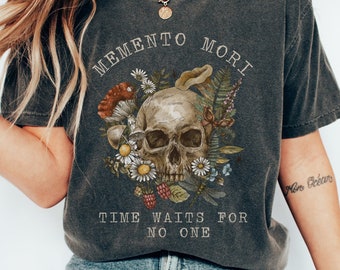 Memento Mori Shirt Skull Shirt Memento Vivere Comfort Colors Gothic Clothes Memento Mori Grunge Shirt Momento Mori Mushroom Shirt