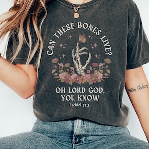 Glaube basiert Shirt Christian Kleidung Christian Merch Anbetung Shirt Evangelium Shirt Christian Streetwear Gothic Shirt Schmetterling Schädel Shirt