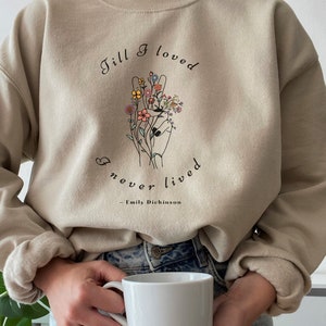 Emily Dickinson Bookish Sweatshirt Dark Academia Clothing Poet Shirt Reading Sweatshirt Books Sweatshirt Literature Sweater Indie Sweatshirt