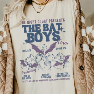 Comfort kleuren retro ACOTAR shirt vleermuis jongens shirt Rhysand Azriel Acotar Cassian Acotar Velaris shirt Valkyrie shirt Acotar geschenken SJM Merch