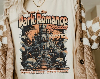 Colori Comfort Merch Dark Romance Bookish Merch Romantasy Booktok Merch Romance Book Merch Maglietta Dark Academia Maglietta Whimsigoth Maglietta Booklover
