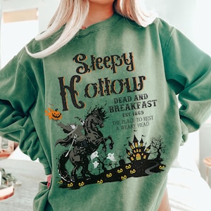 Comfort Colors Sleepy Hollow Headless Horseman Halloween Crew Neck Spooky Sweater Pumpkin Crewneck Ghost Sweater Halloween Fall Apparel