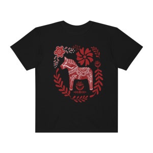 Scandinavian Shirt Christmas Crewneck Holiday Apparel Swedish Dala Horse Hygge Christmas Nordic Christmas Swedish Folk Art Cottagecore Shirt Black