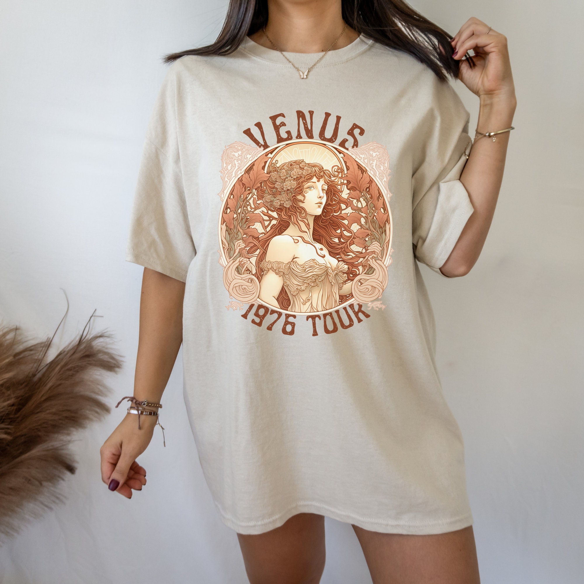 Venus Shirt Distressed Band Tee Birth of Venus Botticelli Shirt Mythology Shirt Sandro Botticelli Light Academia Shirt Art Nouveau Shirt Etsy