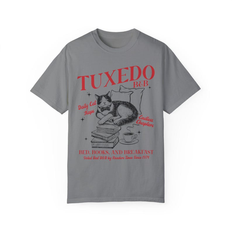 Smoking Cat Shirt Bookish Things Romantasy Merch One More Chapter Cattitude Book Worm Gift Tuxedo Cat Mom Cutecore Booktok Merch Booktok Grey