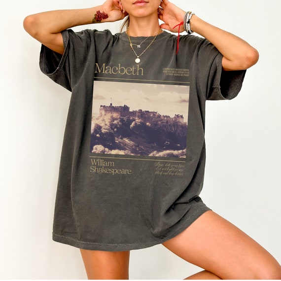 Women's T-Shirts [Out of Print] William Shakespeare / Macbeth Scoop Neck Tee (Black) (Womens) macbeth_tee_unisex_m_bw_front_
