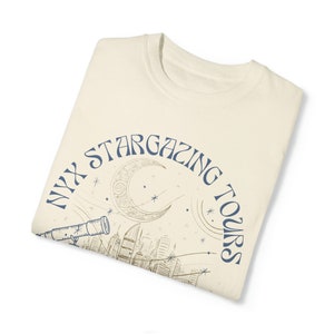 Komfort Farben NYX Göttin Shirt Griechische Mythologie Shirt Mystische Shirt Griechische Kleidung Griechische Mythologie Geschenk Light Academia Bookish Merch Bild 8