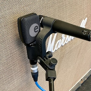 Double microphone clamp for Sennheiser e906 and Shure SM57
