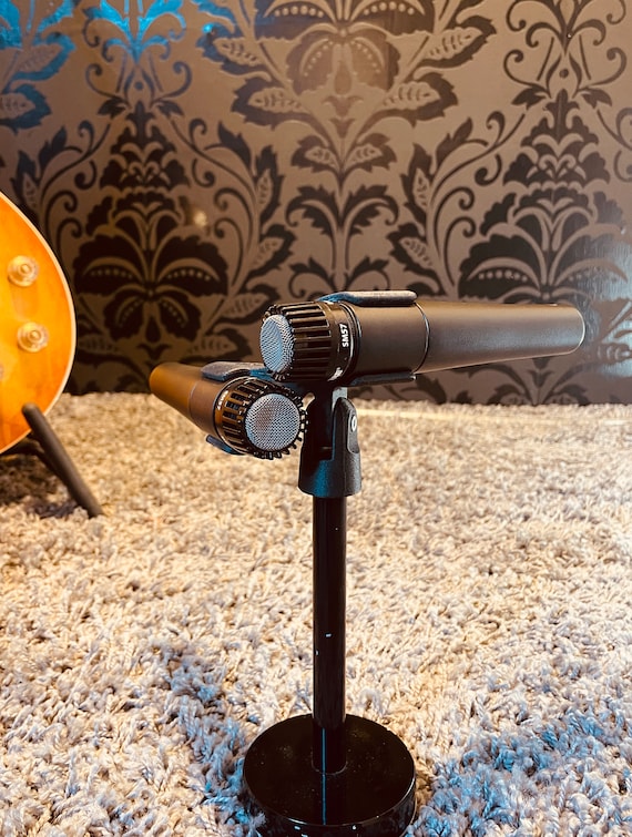 SM57用XYステレオマイクホルダー – 90度角度のダブルマイククランプ