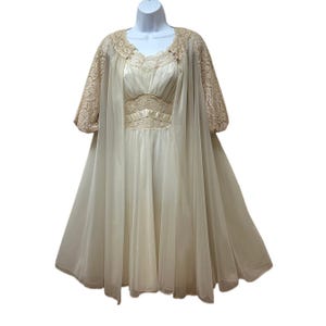 Vintage Vanity Fair 2pc Peignoir Double Layer Chiffon Full Sweep Nylon Size 32
