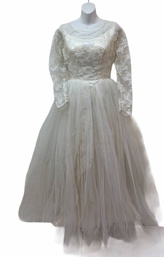 Vintage 1950s Victorian Tulle Lace Wedding Dress F