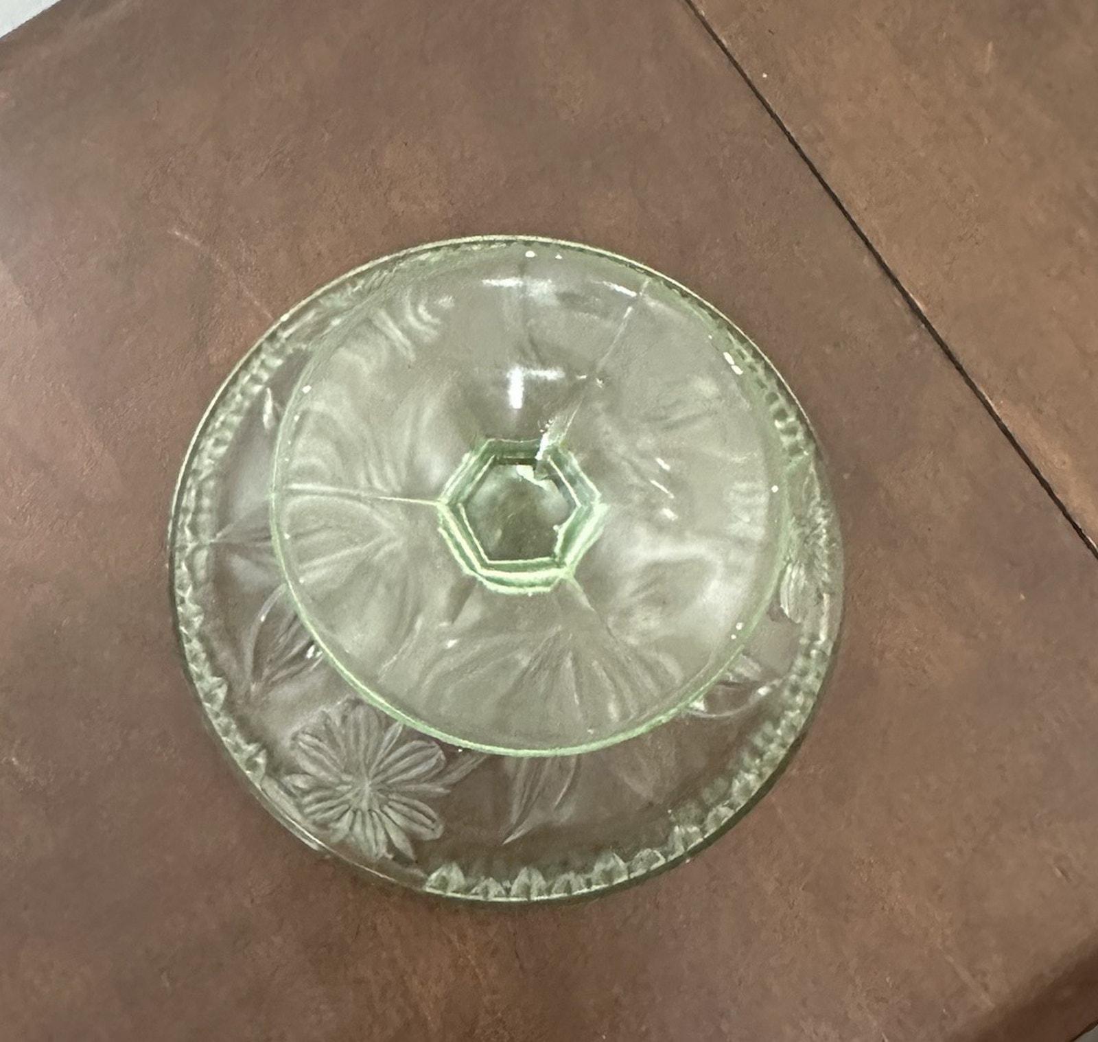 VTG Glows ウランガラス グリーン 脚付き台座 コンポート皿 押し花