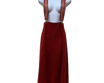 Falda-peluche vintage de terciopelo hecho a mano, con tirantes bordados, estilo boho sueco, ideal para cosplay.