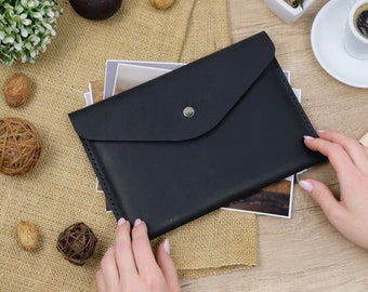 Personalized Leather Photo Envelope – 6x8 in (15x21 cm) Custom Engraved Case for Photos & Documents