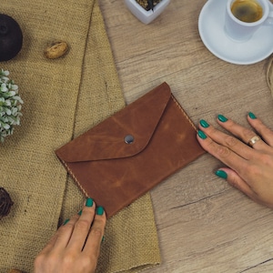 Leather Photo Envelope for 4x6 Prints | Handmade Leather Photo Case | Custom Engraved Photo Packaging | Photographer Gift