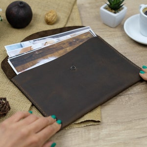 Personalized Leather Photo Envelopes for 6x8 Prints 15x21cm | Custom Storage for Photos and Memories