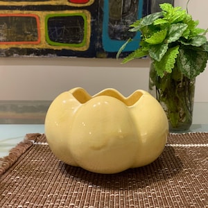 Vintage MCM Ceramic Scalloped Lotus Planter.