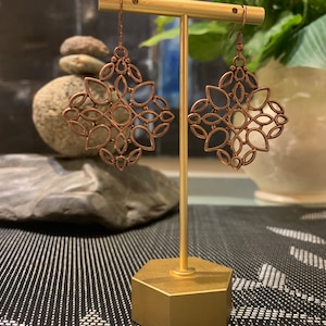 Vintage Copper Dangle Pierced Earrings.