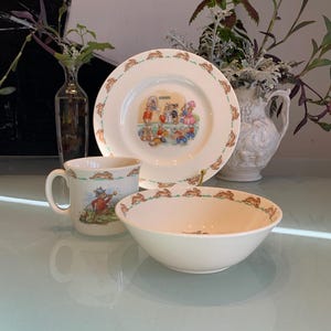Vintage Royal Doulton Bunnykins Children&#39;s Set: 1981 English Bone China
