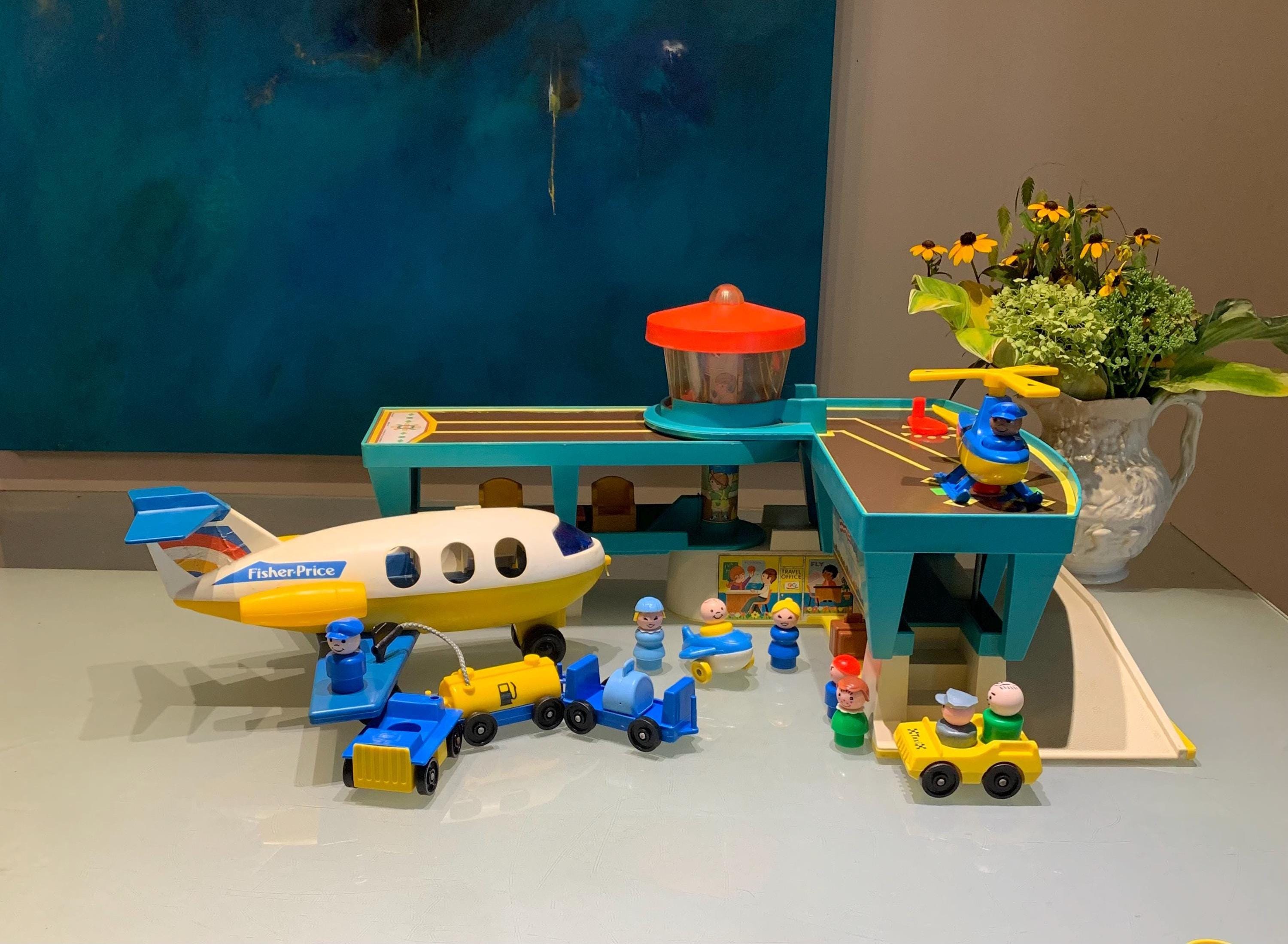 Vintage Fisher Price Play Family Deluxe Little People Airport With