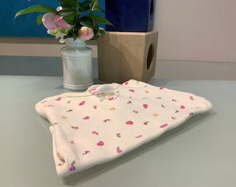 Vintage Baby Long Sleeved Heart Onesie by Carters Size 0-3 months. 100% Cotton