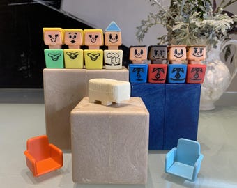 Vintage Playskool Familiar Places Little People and Accessories. Circa 1974.