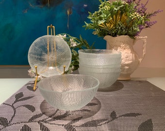 Vintage Arcoroc Cristal D&#39;Arques &quot;Country Wheat&quot; Dessert Bowls