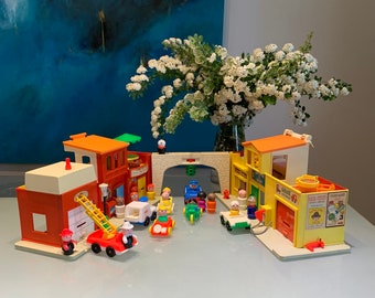 Vintage Fisher Price Little People Play Family Village with Arch & Extras: 1973. Please read the description. Price