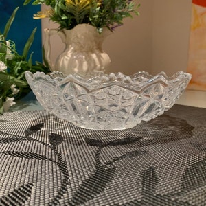 Vintage Anchor Hocking Pressed Glass Fruit Serving Dish. Circa 1950
