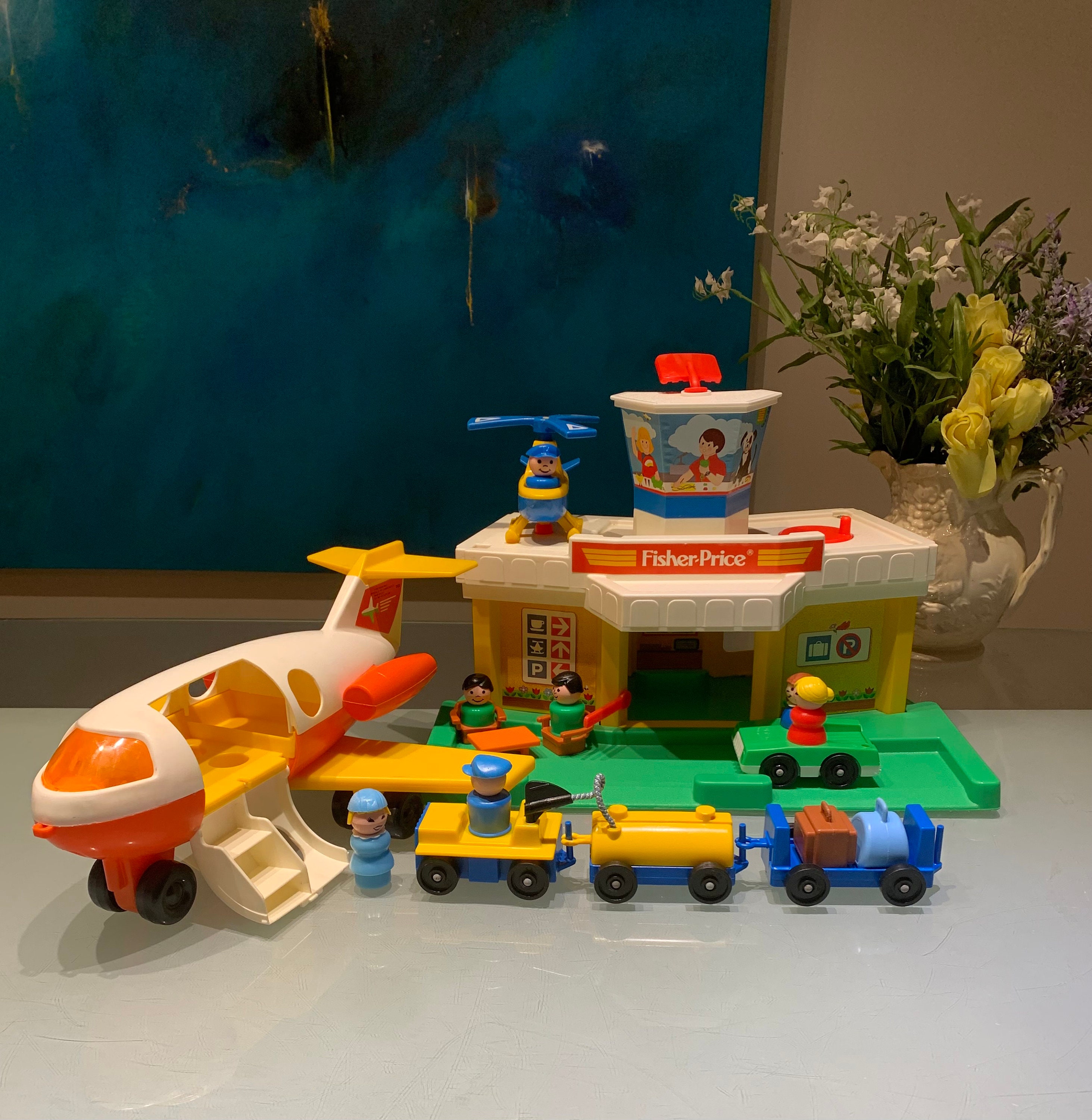 Vintage Little People Airport 1980. Etsy Canada