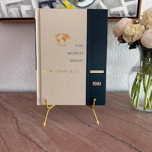 World Book Encyclopedia Yearbooks - Etsy