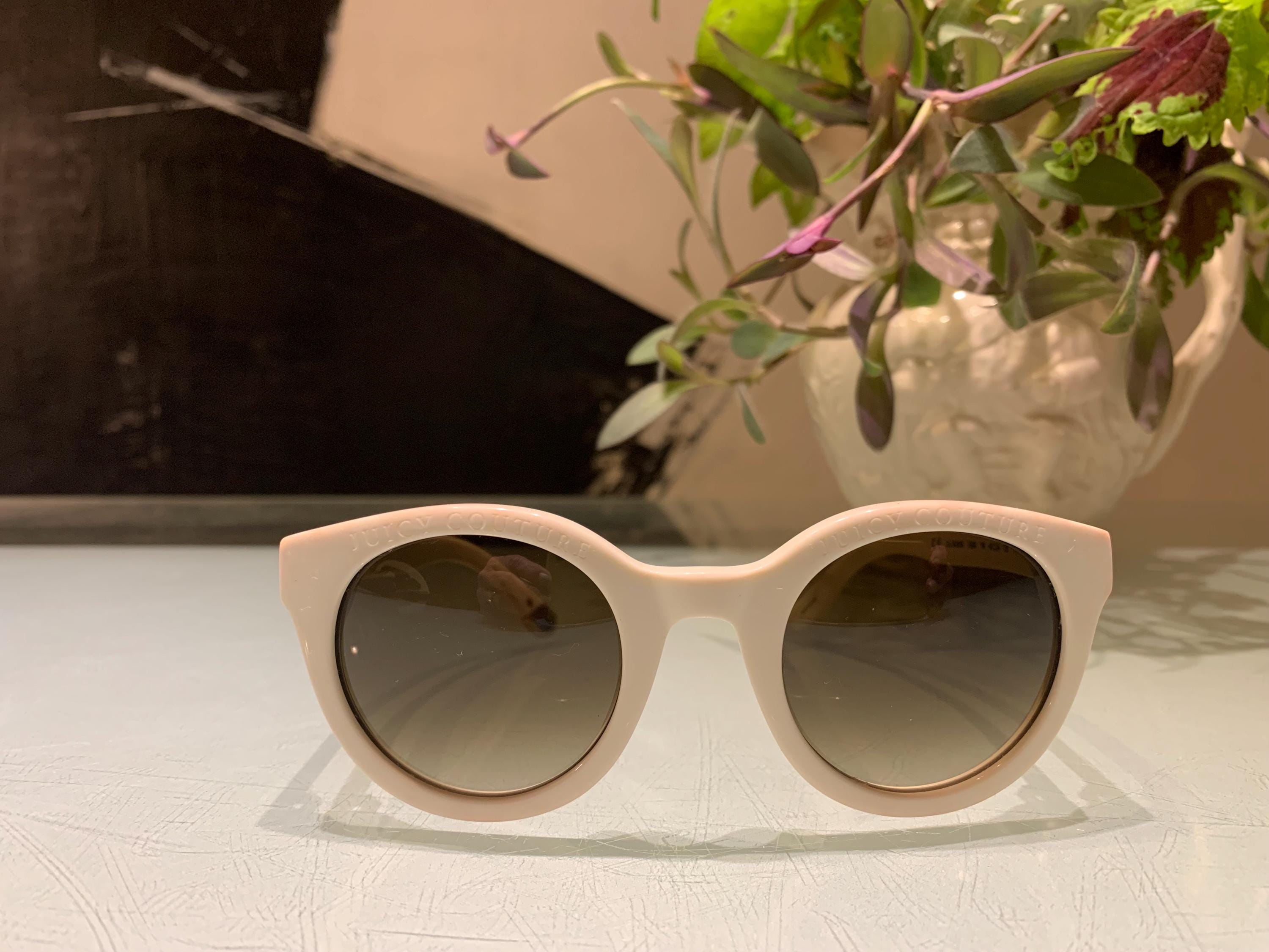 SUPER RARE VINTAGE Juicy Couture Beige Sunglasses with Pink Case Vintage Juicy Couture CHOOSE JUICY Pink | Mercari main image 4