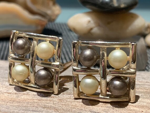 Vintage Silver Tone Faux Black and White Pearl MC… - image 9