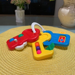 Vintage Fisher Price Baby Activity Developmental Key Ring Toy. Circa 1994