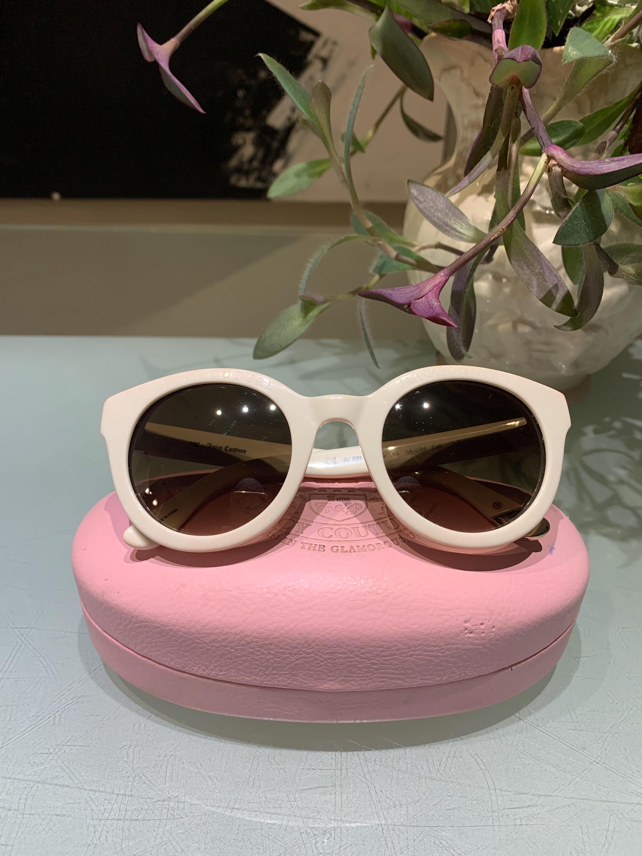 Vintage JUICY COUTURE Shades of Couture White Sunglasses  display picture 3