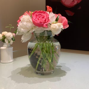 Vintage Anchor Hocking 6.5&quot; Clear Glass Swirl Flower Vase. Please read the description.
