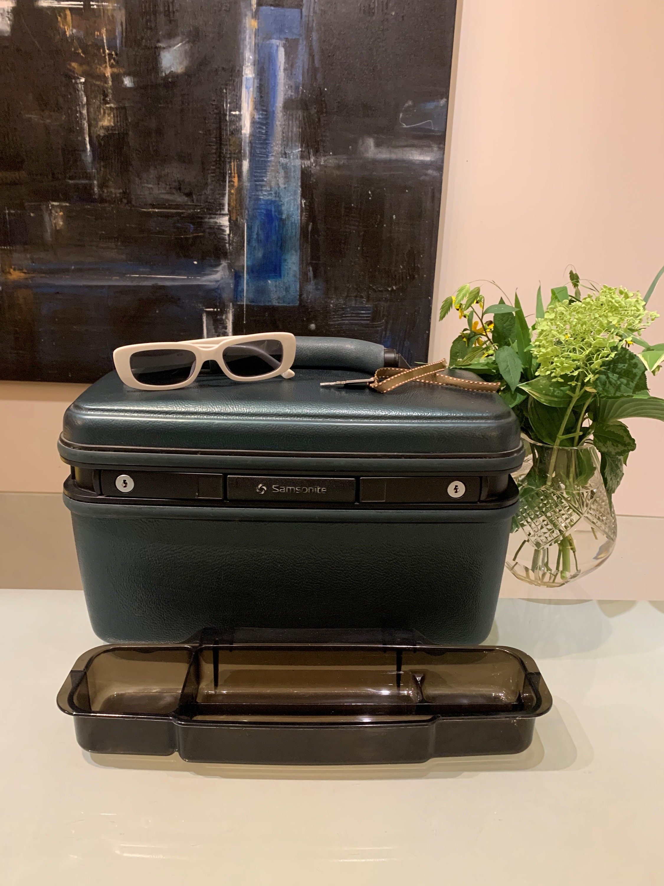 Vintage Samsonite Train Case Overnight Travel MakeUp Navy Blue with