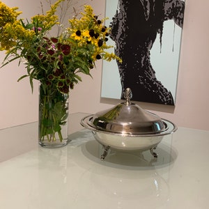 Vintage Oneida Silver Plated Compote Covered Dish. Please read the description.