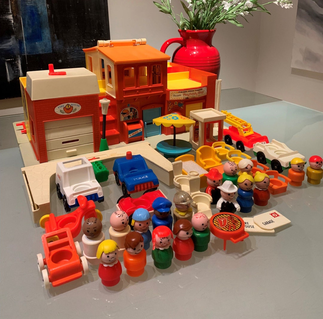 Fisher Price Little People – Le Village Vintage Années 70 Complet