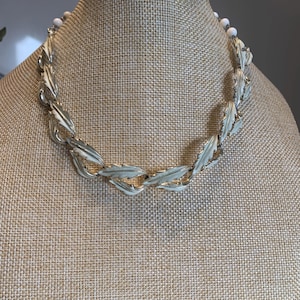 Vintage MCM White and Gold Tone Leaf Adjustable Necklace by Coro. Please read the description.