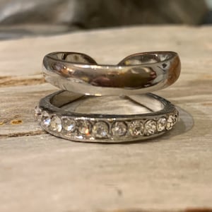Silver Tone, Copper & Rhinestone Ring Size 9.5