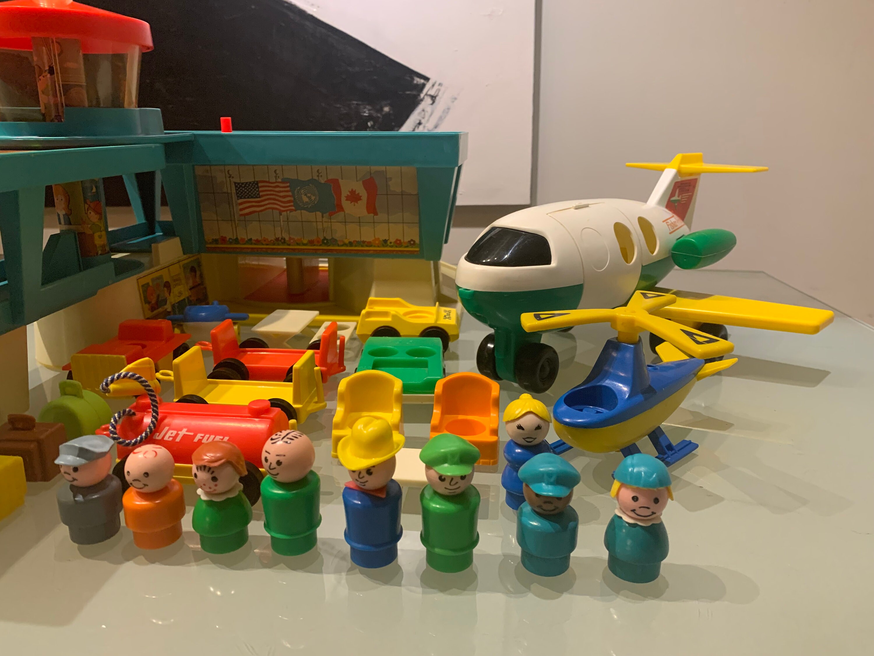 Toys Pretend Play Vintage Fisher Price Deluxe Play Family Little People ...