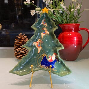 Vintage Hand-Painted Ceramic Santa Sleigh Christmas Tree Candy Dish/Decor Piece by Dantes Design Group.