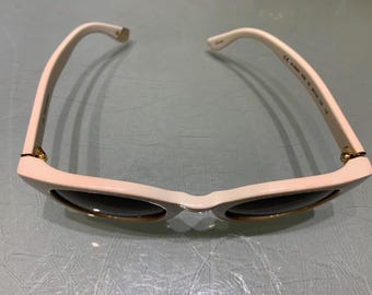 Juicy Couture White Frame Sunglasses with Pink Temples and Gradient Lenses JUICY COUTURE Pink Branded Oversized Sunglasses Oversized  main image 2