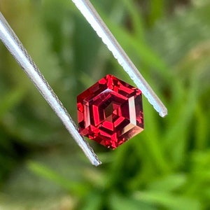 Natural Mozambique Garnet,Garnet Hexagon Shape,6.5 MM Garnet,January Birthstone,2.50 Carat, Almandine Garnet For Jewellery Making.