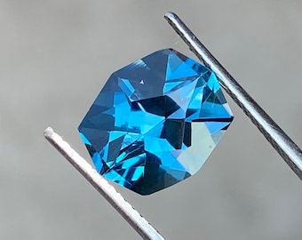 London Blue topaz gemstone, 12x10X6 MM Gemstone , Fancy Gemstone, November birthstone, Handmade Gemstone, Topaz Crystal,5.50 Carat