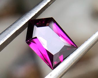 Purple Rhodolite Garnet Bullet Shape 9.5mm 1.91Ct Natural January Birthstone For Ring