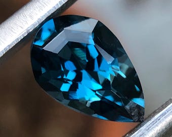 London Blue Topaz Pear Cut 9.5mm 1.70Ct Natural December Birthstone For Jewelry